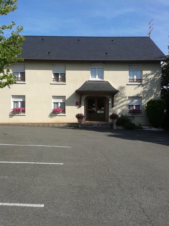 Hotel Restaurant Le Bourgneuf Morlaas Exteriör bild